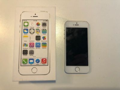 Лот: 11094959. Фото: 1. iPhone 5S. Смартфоны