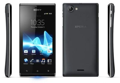 Лот: 4081667. Фото: 1. Продам телефон Sony Xperia J ST26i... Кнопочные мобильные телефоны