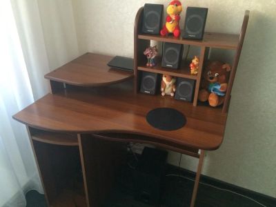 Лот: 5565094. Фото: 1. Компьютерный стол/Срочно/Цена... Компьютерные и письменные столы