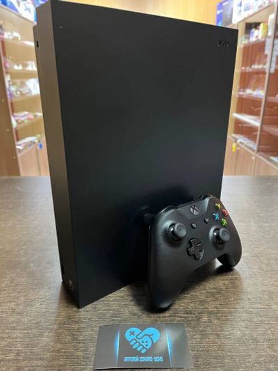 Лот: 11711411. Фото: 1. Игровая приставка Xbox One X 1000gb... Игровые приставки, консоли