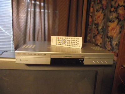 Лот: 7804160. Фото: 1. DVD рекордер Grundig GDR 5500. DVD, Blu-Ray плееры