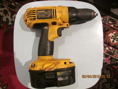 Лот: 5336820. Фото: 1. Шуруповерт DeWalt 18 вольт. Электроинструмент