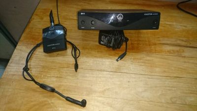 Лот: 9758503. Фото: 1. Радиосистема AKG Perception Wireless... Студийные микрофоны, радиомикрофоны и радиосистемы