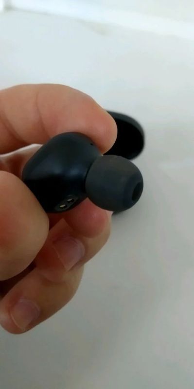 Лот: 14855210. Фото: 1. Беспроводной наушник Xiaomi Redmi... Красноярск