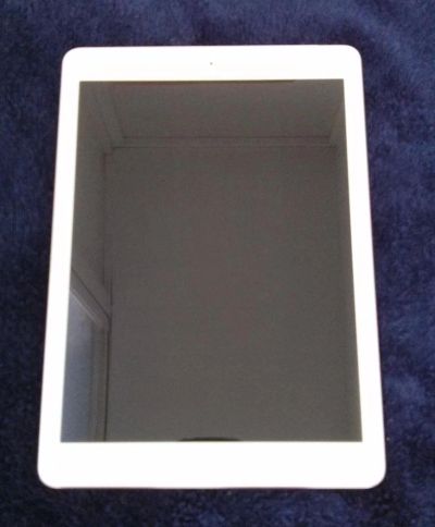 Лот: 3909285. Фото: 1. Планшет Apple iPad Air 16Gb Wi-Fi... Планшеты