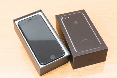 Лот: 16317896. Фото: 1. Iphone 7 Black Matt 128gb рст. Смартфоны