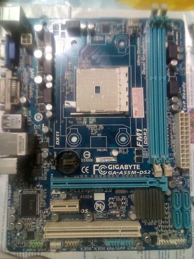 Лот: 12432081. Фото: 1. Gigabyte GA-A55M-DS2. Материнские платы