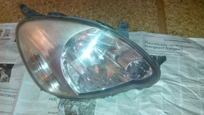 Лот: 3716392. Фото: 1. Фара Toyota VItz правая с капелькой. Оптика и освещение