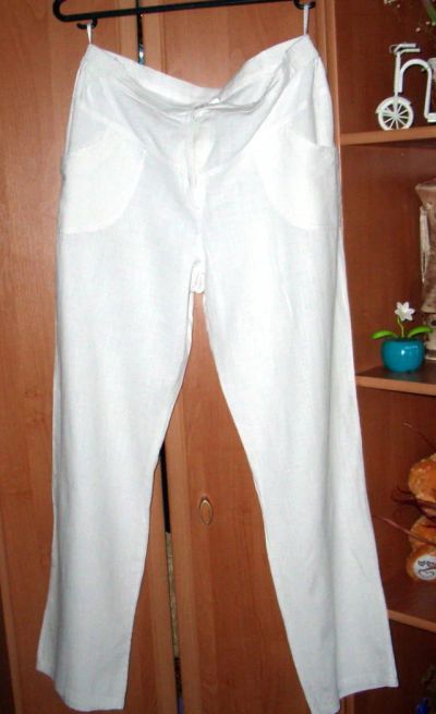 Лот: 8667017. Фото: 1. Белые женские тонкие брюки - х... Брюки, шорты
