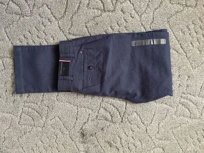 Лот: 25703174. Фото: 1. Брюки tommy hilfiger. Брюки, джинсы, шорты