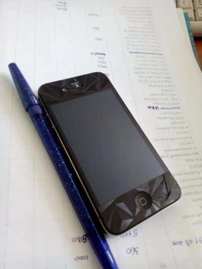 Лот: 5613358. Фото: 1. iPhone 4 32gb Обмен на iPhone... Смартфоны