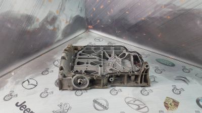 Лот: 23584169. Фото: 1. Поддон Volkswagen Golf CMBA 04E103601L... Двигатель и элементы двигателя