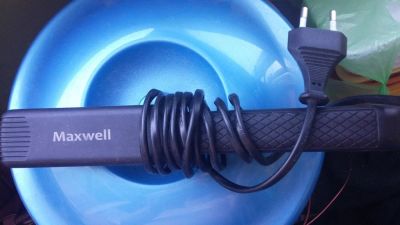 Лот: 9842996. Фото: 1. выпрямитель для волос с терморегулятором. Наращивание ресниц, волос