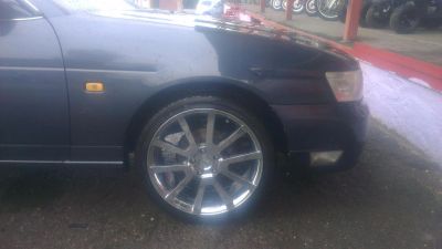 Лот: 3208054. Фото: 1. летние колеса 245/35r19 Bridgestone. Шины на дисках