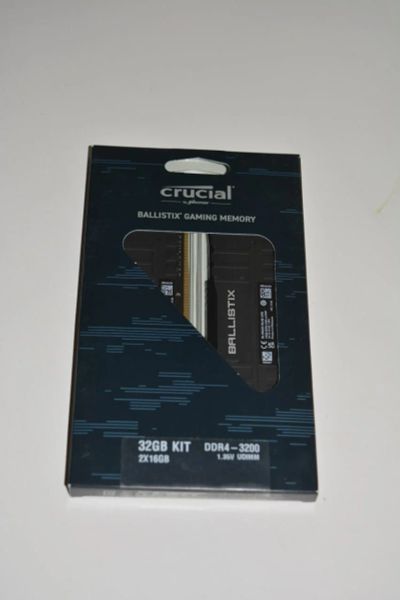 Лот: 18432260. Фото: 1. Crucial Вallistix DDR4 U4 3200... Оперативная память
