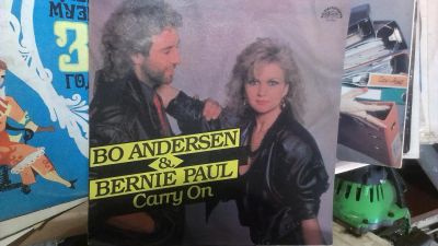 Лот: 9316829. Фото: 1. Bo Andersen & Bernie Paul - Carry... Аудиозаписи