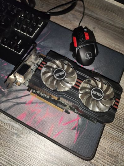 Лот: 15110130. Фото: 1. Видеокарта ASUS Radeon R9 270. Видеокарты