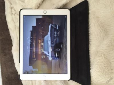 Лот: 5568801. Фото: 1. iPad Air 2 почти новый,только... Планшеты