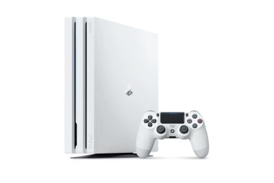 Лот: 10959780. Фото: 1. PlayStation 4 Pro White 1Tb Торг. Консоли