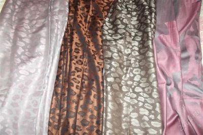 Лот: 2702473. Фото: 1. шарф леопард. Шарфы, платки