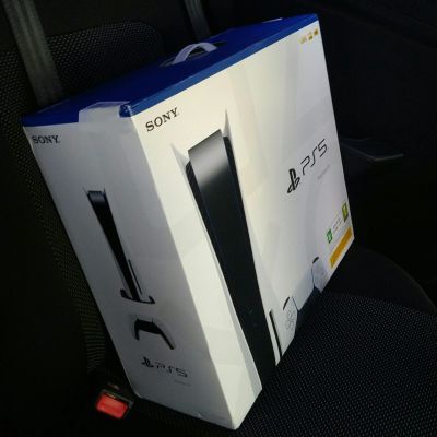 Лот: 17720077. Фото: 1. Sony PlayStation 5 (PS5) с магазина. Игровые приставки, консоли
