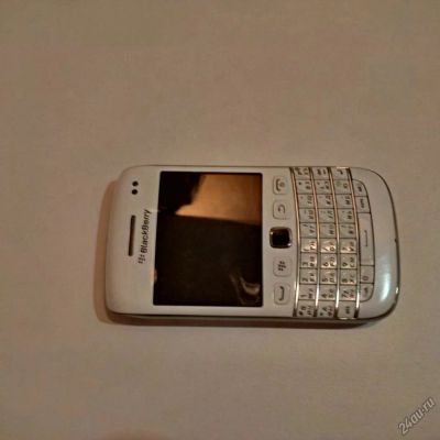 Лот: 5219275. Фото: 1. Смартфон Blackberry 9790. Смартфоны