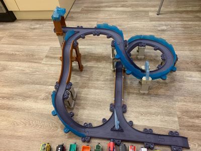 Лот: 14553443. Фото: 1. Трасса чагингтон Chuggington. Конструкторы