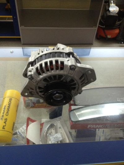 Лот: 9935669. Фото: 1. Генератор Hyundai Galloper 37300-36015. Электрооборудование