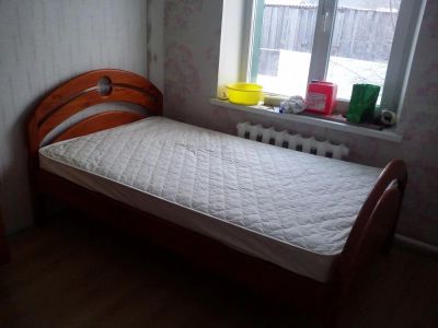Лот: 4835956. Фото: 1. кровать массив сосны, мебель из... Кровати