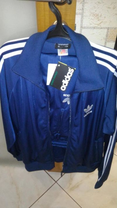 Лот: 9670426. Фото: 1. Спортивный костюм adidas. Спортивные костюмы
