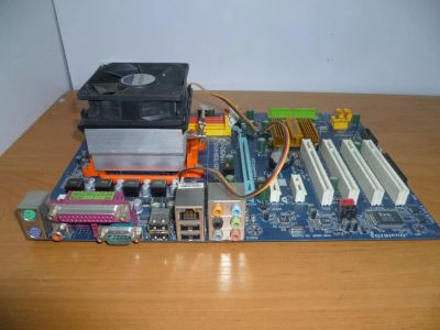 Лот: 17112239. Фото: 1. Материнская плата Gigabyte GA-M52L-S3P... Материнские платы