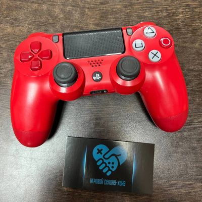 Лот: 21640980. Фото: 1. Геймпад джойстик Dualshock 4 Красный... Аксессуары для игровых приставок, консолей, геймпады
