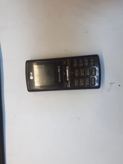 Лот: 20357347. Фото: 1. Телефон LG GB110. Кнопочные мобильные телефоны