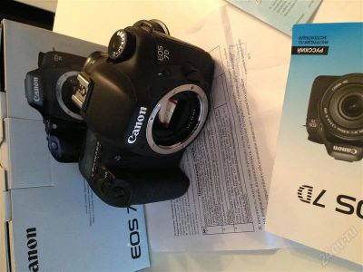 Лот: 2455728. Фото: 1. Камера canon 7d body ( 6 месяцев... Цифровые зеркальные