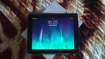 Лот: 4807139. Фото: 1. Ipad 4 16 Gb wi-fi + cellular... Планшеты