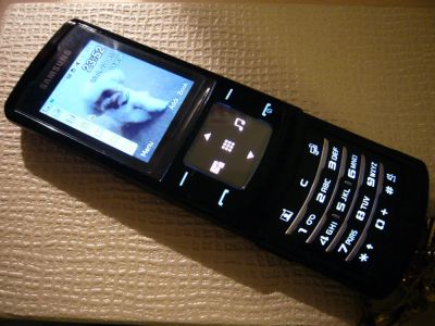 Лот: 7729375. Фото: 1. Samsung SGH-U900 черный. Кнопочные мобильные телефоны