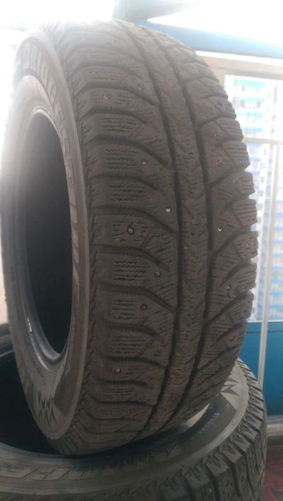 Лот: 11772326. Фото: 1. Комплект зимней резины Bridgestone... Шины