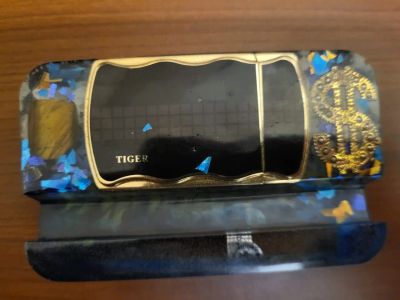 Лот: 25897716. Фото: 1. Подставка для телефона. Авторские куклы, игрушки, поделки