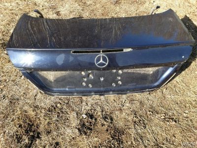 Лот: 13529110. Фото: 1. Крышка багажника mercedes w211... Кузов