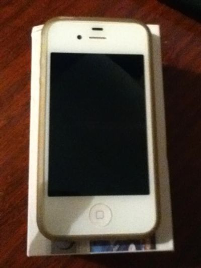 Лот: 6598554. Фото: 1. Iphone 4 S Белый 16 Gb. Смартфоны