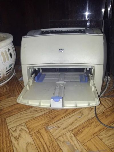 Лот: 4296625. Фото: 1. Принтер HP laserjet 1000. Лазерные принтеры