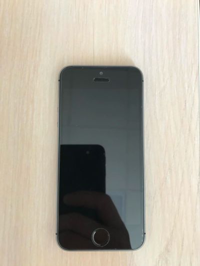 Лот: 9915778. Фото: 1. iPhone 5s 16Gb. Смартфоны