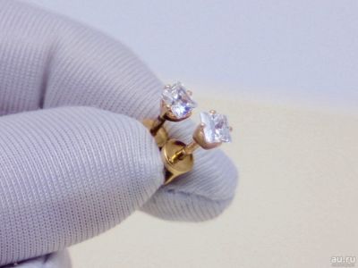 Лот: 13371114. Фото: 1. ЗОЛОТЫЕ СЕРЬГИ 1,70 ГРАММ. Серьги, каффы