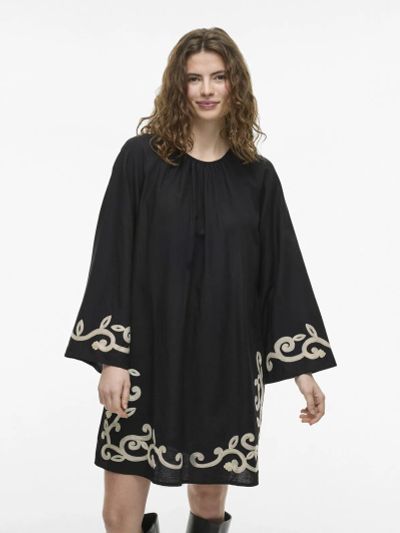 Лот: 25255507. Фото: 1. Платье LaRedoute. Другое (одежда, обувь, галантерея)