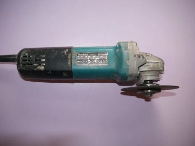 Лот: 7932513. Фото: 1. Болгарка Makita 9558HN хорошее... Электроинструмент