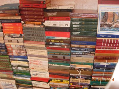 Лот: 4129077. Фото: 1. Отдам кучу книг. Другое (литература, книги)