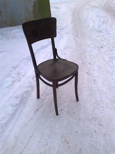Лот: 3592993. Фото: 1. стул бук теснение. Мебель