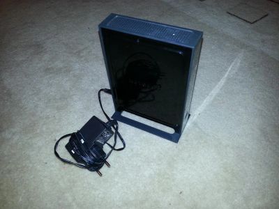 Лот: 3877703. Фото: 1. Роутер Netgear WNR2000 б/у. WiFi, Bluetooth адаптеры