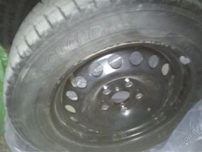 Лот: 2802209. Фото: 1. Штамповка r15 skoda 5*112 c зимней... Шины на дисках
