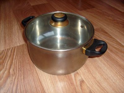 Лот: 3590286. Фото: 1. кастрюля 5л. с крышкой. Сковороды и сотейники